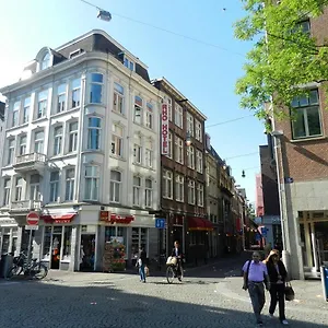 Rho 3*, Ámsterdam Países Bajos